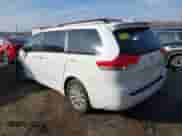 2014 Toyota Sienna Limited с VIN 5TDDK3DC9ES081022, выставлен на аукционе IAAI как лот 41183921 с пробегом Не указан миль и . История ставок и продаж доступна на DreamBid. Изображение 3.