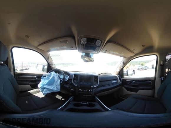 2020 Ram 1500 Big Horn z VIN 1C6SRFBT6LN142263, wystawiony jako IAAI lot #42992728 z przebiegiem 94 208 mil mil oraz . Historia ofert i sprzedaży dostępna na DreamBid. Obrazek 18.