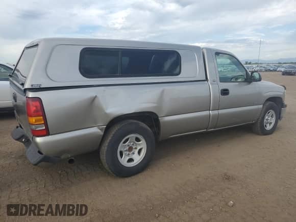 1999 Chevrolet Silverado 1500 with VIN 1GCEC14W2XE169516, listed as a Copart auction lot 59807585 with 172,577 mi miles and Salvage title. Bid and sale history available at DreamBid. Image 3.