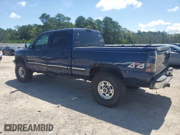 2002 Chevrolet Silverado 2500HD LS с VIN 1GCHK23U02F155784, выставлен на аукционе Copart как лот 61568985 с пробегом 185 497 миль миль и Списание • Salvage title. История ставок и продаж доступна на DreamBid. Изображение 2.