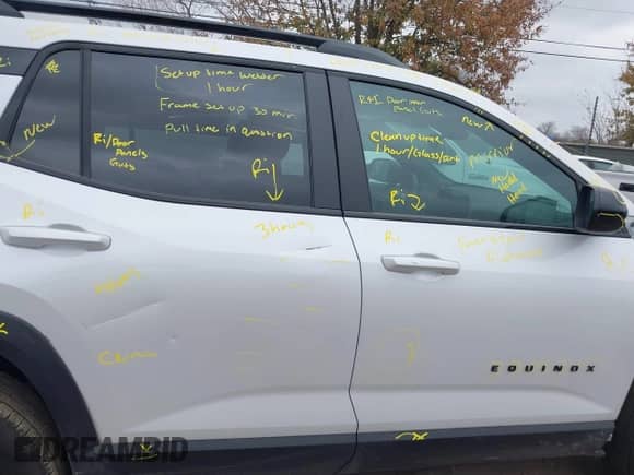 2025 Chevrolet Equinox FWD RS with VIN 3GNAXLEG5SL215460, listed as a IAAI auction lot 41701781 with 4,274 mi miles and . Bid and sale history available at DreamBid. Image 14.