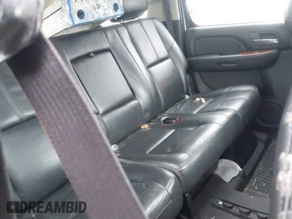 2008 Chevrolet Suburban 3LT with VIN 3GNFC16048G187823, listed as a IAAI auction lot 41612832 with 244,128 mi miles and . Bid and sale history available at DreamBid. Image 8.