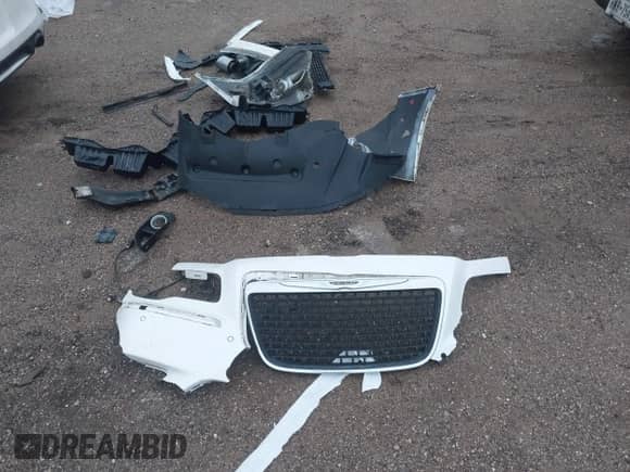 2014 Chrysler 300 SRT-8 с VIN 2C3CCAFJ6EH156853, выставлен на аукционе IAAI как лот 42370748 с пробегом 44 434 миль миль и . История ставок и продаж доступна на DreamBid. Изображение 12.