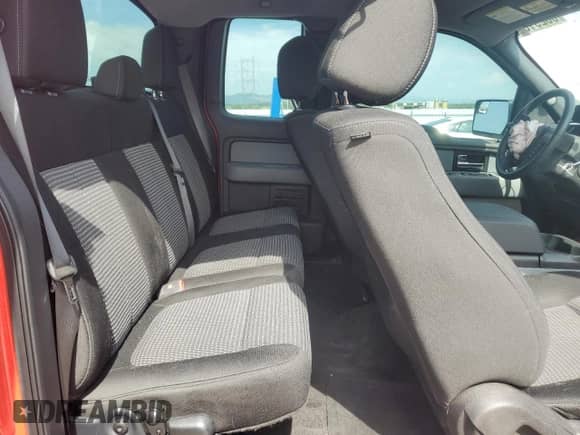 2014 Ford F-150 XL с VIN 1FTFX1CF3EKF43737, выставлен на аукционе Copart как лот 65291625 с пробегом 100 213 миль миль и Списание • Salvage title. История ставок и продаж доступна на DreamBid. Изображение 10.