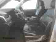 2020 Chevrolet Suburban LT z VIN 1GNSCHKC4LR305451, wystawiony jako Copart lot #68786785 z przebiegiem 122 788 mil mil oraz Czysty tytuł • Clean title. Historia ofert i sprzedaży dostępna na DreamBid. Obrazek 7.