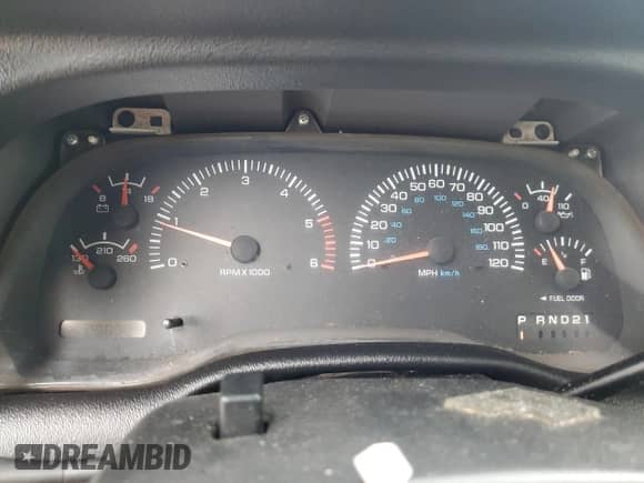 1998 Dodge 1500 с VIN 1B7HC16Y9WS618377, выставлен на аукционе Copart как лот 80433125 с пробегом 298 994 миль миль и Списание • Salvage title. История ставок и продаж доступна на DreamBid. Изображение 9.