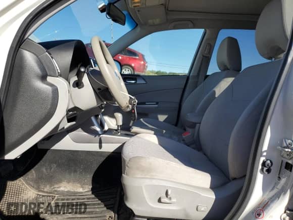 2012 Subaru Forester X Premium z VIN JF2SHBDC8CH436555, wystawiony jako Copart lot #83978195 z przebiegiem 139 737 mil mil oraz Szkoda całkowita • Salvage title. Historia ofert i sprzedaży dostępna na DreamBid. Obrazek 7.