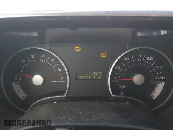 2007 Ford Explorer XLT with VIN 1FMEU73867UA47570, listed as a Copart auction lot 56830095 with 207,932 mi miles and Salvage title. Bid and sale history available at DreamBid. Image 9.