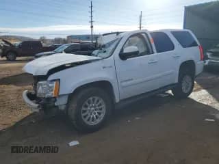 2008 Chevrolet Tahoe z VIN 1GNFK13588R221748, wystawiony jako Copart lot #84904834 z przebiegiem Nie podano mil oraz Szkoda całkowita • Salvage title. Historia ofert i sprzedaży dostępna na DreamBid. Obrazek 1.