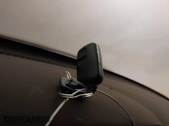 2006 Toyota Tundra SR5 z VIN 5TBET34186S536033, wystawiony jako IAAI lot #43427743 z przebiegiem 191 076 mil mil oraz . Historia ofert i sprzedaży dostępna na DreamBid. Obrazek 11.