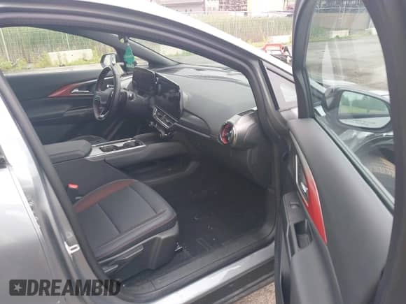 2024 Chevrolet Equinox EV RS z VIN 3GN7DNRP1RS227369, wystawiony jako IAAI lot #42434810 z przebiegiem 6 729 mil mil oraz . Historia ofert i sprzedaży dostępna na DreamBid. Obrazek 5.