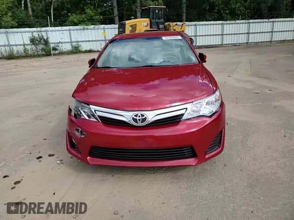 2014 Toyota Camry L с VIN 4T4BF1FK6ER345699, выставлен на аукционе Copart как лот 70376485 с пробегом 126 287 миль миль и На запчасти • Non repairable. История ставок и продаж доступна на DreamBid. Изображение 13.