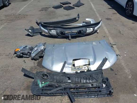 2022 Chevrolet Silverado 1500 RST with VIN 3GCUDEET4NG595797, listed as a IAAI auction lot 42921820 with 66,506 mi miles and . Bid and sale history available at DreamBid. Image 12.