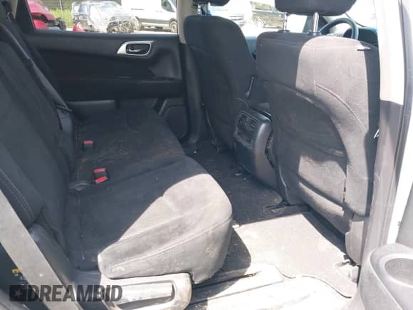 2016 Nissan Pathfinder Platinum with VIN 5N1AR2MM1GC655985, listed as a IAAI auction lot 42721640 with 175,902 mi miles and . Bid and sale history available at DreamBid. Image 8.