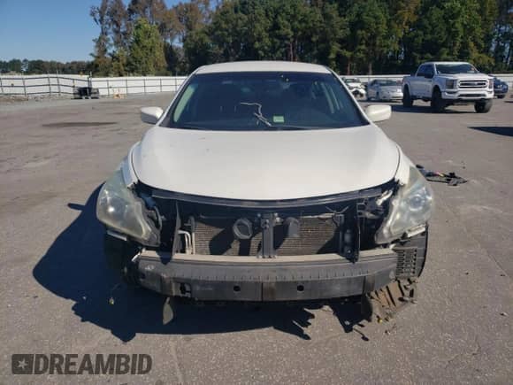 2015 Nissan Altima 2.5 z VIN 1N4AL3AP3FC146768, wystawiony jako Copart lot #87268985 z przebiegiem 176 271 mil mil oraz Szkoda całkowita • Salvage title. Historia ofert i sprzedaży dostępna na DreamBid. Obrazek 5.