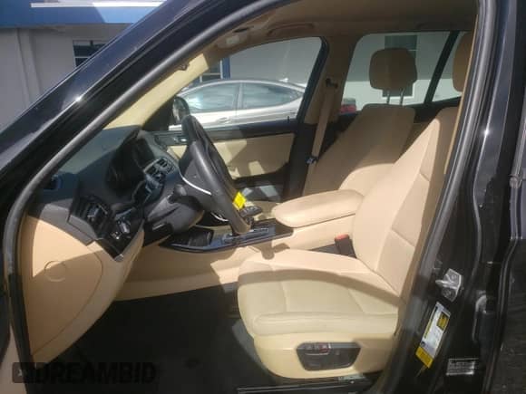 2017 BMW X3 sDrive28i with VIN 5UXWZ7C30H0V87597, listed as a Copart auction lot 81994515 with 78,114 mi miles and Salvage title. Bid and sale history available at DreamBid. Image 7.