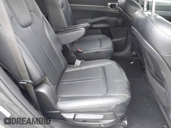 2021 Kia Sorento EX with VIN KNDRH4LG0M5019057, listed as a IAAI auction lot 43055674 with 83,265 mi miles and . Bid and sale history available at DreamBid. Image 8.