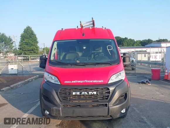 2023 Ram ProMaster Cargo с VIN 3C6LRVBG9PE593408, выставлен на аукционе IAAI как лот 42394387 с пробегом 24 919 миль миль и . История ставок и продаж доступна на DreamBid. Изображение 12.