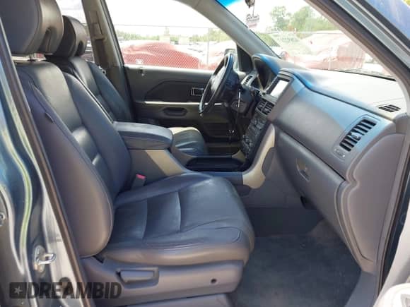 2006 Honda Pilot EX-L z VIN 5FNYF28776B004779, wystawiony jako IAAI lot #42892217 z przebiegiem 184 674 mil mil oraz . Historia ofert i sprzedaży dostępna na DreamBid. Obrazek 5.