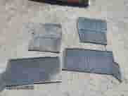 2000 Land Rover Discovery Cloth с VIN SALTY1242YA250771, выставлен на аукционе IAAI как лот 42231046 с пробегом Не указан миль и . История ставок и продаж доступна на DreamBid. Изображение 12.