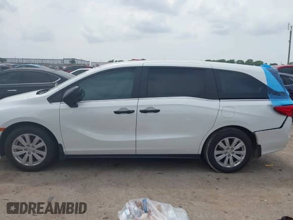 2022 Honda Odyssey LX с VIN 5FNRL6H21NB013534, выставлен на аукционе IAAI как лот 42285758 с пробегом Не указан миль и . История ставок и продаж доступна на DreamBid. Изображение 15.