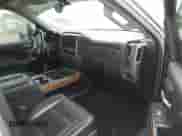 2014 Chevrolet Silverado 1500 LTZ z VIN 3GCUKSEJ9EG510598, wystawiony jako IAAI lot #42383269 z przebiegiem 133 052 mil mil oraz . Historia ofert i sprzedaży dostępna na DreamBid. Obrazek 5.