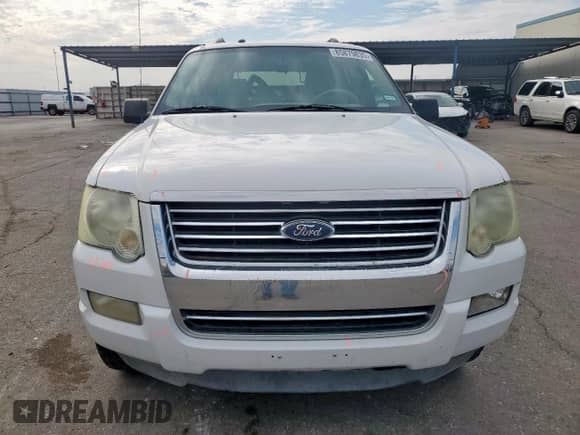 2007 Ford Explorer XLT z VIN 1FMEU73E17UB67556, wystawiony jako Copart lot #85879835 z przebiegiem 240 111 mil mil oraz Szkoda całkowita • Salvage title. Historia ofert i sprzedaży dostępna na DreamBid. Obrazek 5.