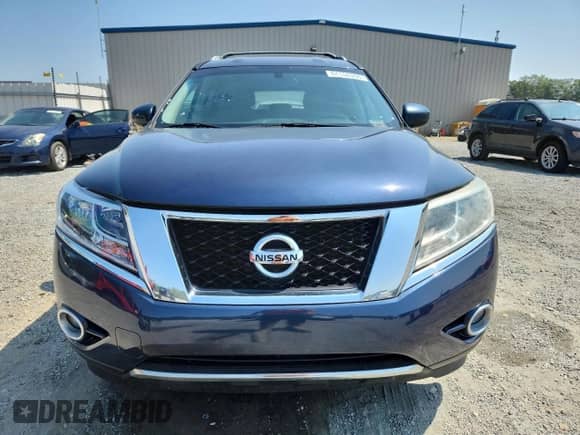 2016 Nissan Pathfinder S with VIN 5N1AR2MM1GC657820, listed as a Copart auction lot 64108355 with 160,558 mi miles and Clean title. Bid and sale history available at DreamBid. Image 5.