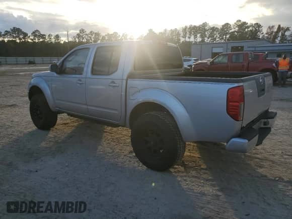 2006 Nissan Frontier LE с VIN 1N6AD07U76C422322, выставлен на аукционе Copart как лот 78427604 с пробегом 133 583 миль миль и Чистый • Clean title. История ставок и продаж доступна на DreamBid. Изображение 2.