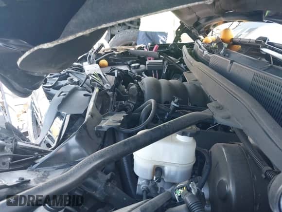 2014 Chevrolet Silverado 1500 High Country z VIN 3GCPCTEC2EG406164, wystawiony jako IAAI lot #42293653 z przebiegiem 44 351 mil mil oraz . Historia ofert i sprzedaży dostępna na DreamBid. Obrazek 20.