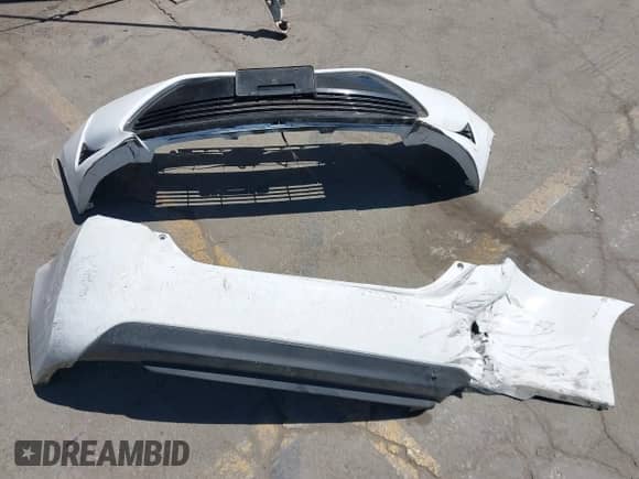 2019 Toyota Corolla L с VIN 5YFBURHE9KP898222, выставлен на аукционе IAAI как лот 43021912 с пробегом 86 646 миль миль и . История ставок и продаж доступна на DreamBid. Изображение 12.