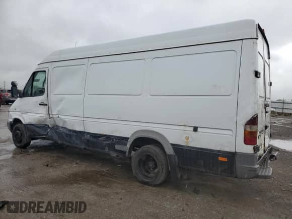 2006 Dodge Sprinter with VIN WD0PD544X65969840, listed as a Copart auction lot 72703414 with 190,980 mi miles and Salvage title. Bid and sale history available at DreamBid. Image 2.