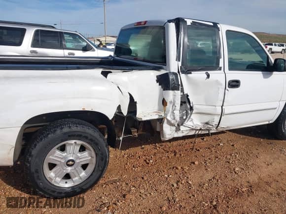 2003 Chevrolet Silverado 1500 LS с VIN 1GCEC19V13Z218093, выставлен на аукционе IAAI как лот 41016260 с пробегом 237 633 миль миль и . История ставок и продаж доступна на DreamBid. Изображение 6.