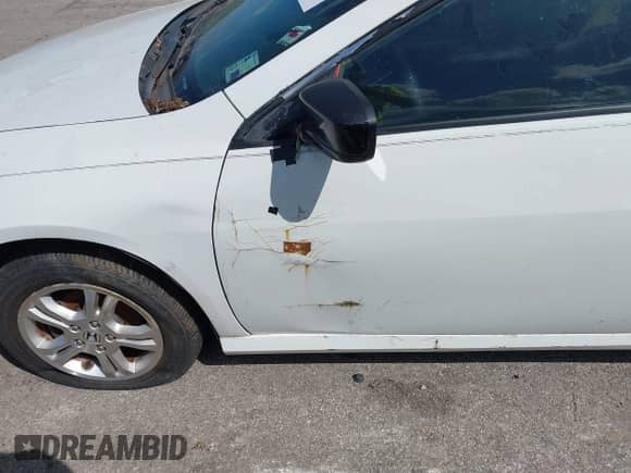 2006 Honda Accord LX z VIN 1HGCM72356A000064, wystawiony jako IAAI lot #43078270 z przebiegiem 211 806 mil mil oraz . Historia ofert i sprzedaży dostępna na DreamBid. Obrazek 6.