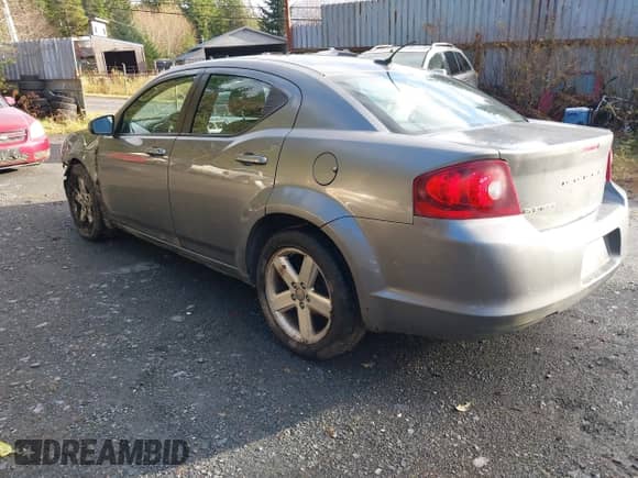 2012 Dodge Avenger SXT z VIN 1C3CDZCB2CN312125, wystawiony jako IAAI lot #43455495 z przebiegiem 92 995 mil mil oraz . Historia ofert i sprzedaży dostępna na DreamBid. Obrazek 3.