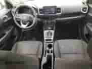 2022 Hyundai Venue SE z VIN KMHRB8A35NU133065, wystawiony jako Copart lot #58865205 z przebiegiem 87 083 mil mil oraz Szkoda całkowita • Salvage title. Historia ofert i sprzedaży dostępna na DreamBid. Obrazek 8.