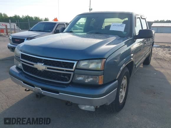2006 Chevrolet Silverado 1500 LT2 z VIN 2GCEC13Z761347531, wystawiony jako IAAI lot #42121593 z przebiegiem 344 438 mil mil oraz . Historia ofert i sprzedaży dostępna na DreamBid. Obrazek 22.