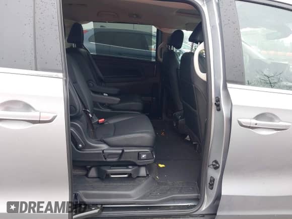 2025 Honda Odyssey EX-L z VIN 5FNRL6H68SB029244, wystawiony jako IAAI lot #42519921 z przebiegiem 3 236 mil mil oraz . Historia ofert i sprzedaży dostępna na DreamBid. Obrazek 8.