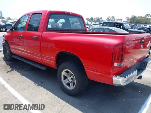 2005 Dodge 1500 SLT z VIN 1D7HA18N65J530793, wystawiony jako IAAI lot #42596054 z przebiegiem 217 930 mil mil oraz . Historia ofert i sprzedaży dostępna na DreamBid. Obrazek 3.