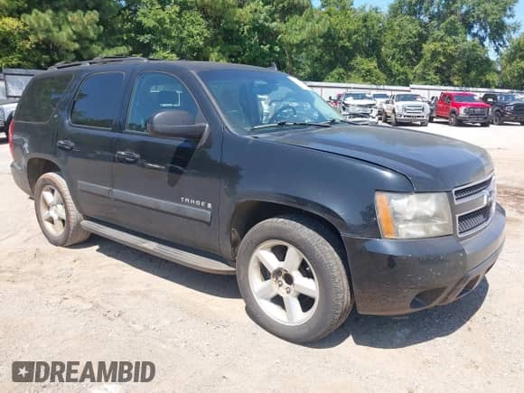 2008 Chevrolet Tahoe 1LT с VIN 1GNFC13018R227070, выставлен на аукционе IAAI как лот 43174419 с пробегом 331 689 миль миль и . История ставок и продаж доступна на DreamBid. Изображение 1.
