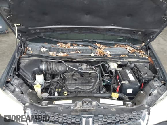 2012 Dodge Grand Caravan SXT z VIN 2C4RDGCG3CR406264, wystawiony jako IAAI lot #43283783 z przebiegiem 178 946 mil mil oraz . Historia ofert i sprzedaży dostępna na DreamBid. Obrazek 10.