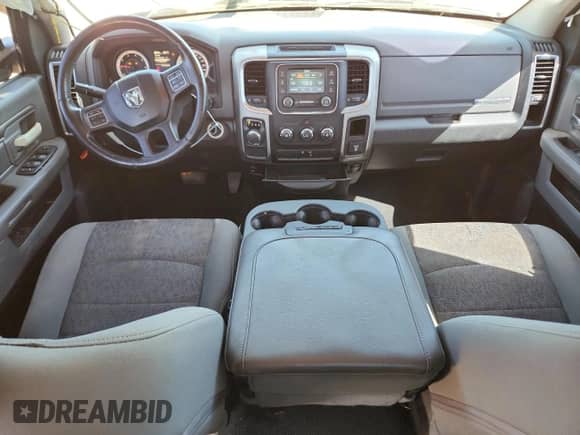 2016 Ram 1500 Big Horn z VIN 1C6RR6GT1GS311913, wystawiony jako Copart lot #69655465 z przebiegiem 175 489 mil mil oraz Szkoda całkowita • Salvage title. Historia ofert i sprzedaży dostępna na DreamBid. Obrazek 8.