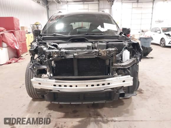 2025 Honda Pilot Black Edition z VIN 5FNYG1H97SB021763, wystawiony jako IAAI lot #41059716 z przebiegiem 11 594 mil mil oraz . Historia ofert i sprzedaży dostępna na DreamBid. Obrazek 6.