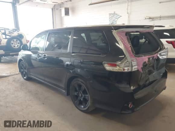 2011 Toyota Sienna SE z VIN 5TDXK3DC0BS128298, wystawiony jako IAAI lot #42706590 z przebiegiem 139 113 mil mil oraz . Historia ofert i sprzedaży dostępna na DreamBid. Obrazek 3.