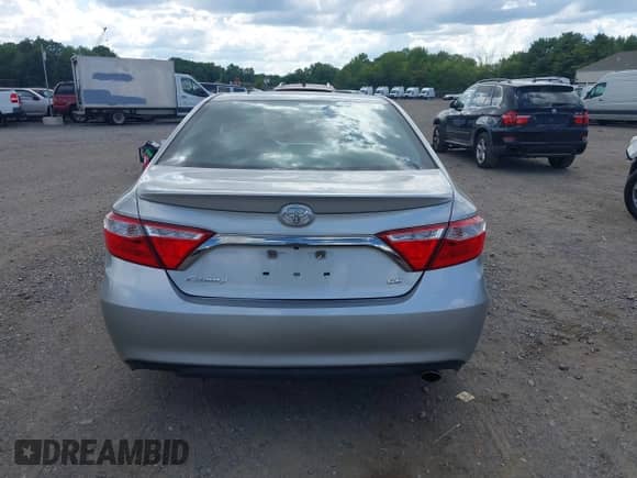 2017 Toyota Camry LE with VIN 4T1BF1FK2HU421143, listed as a IAAI auction lot 43119745 with 102,206 mi miles and . Bid and sale history available at DreamBid. Image 16.