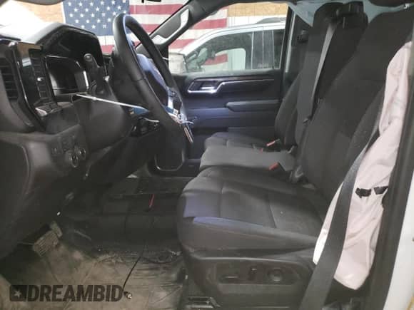 2025 Chevrolet Silverado 1500 z VIN 3GCPKDEK5SG134768, wystawiony jako Copart lot #70582685 z przebiegiem 33 625 mil mil oraz Szkoda całkowita • Salvage title. Historia ofert i sprzedaży dostępna na DreamBid. Obrazek 7.