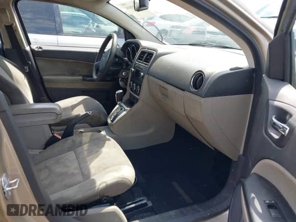 2010 Dodge Caliber Mainstreet with VIN 1B3CB3HA3AD546258, listed as a IAAI auction lot 43193810 with 143,349 mi miles and . Bid and sale history available at DreamBid. Image 5.