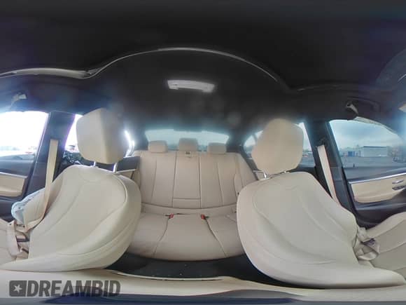 2018 BMW 3 Series 330i xDrive с VIN WBA8D9G58JNU68718, выставлен на аукционе Copart как лот 53002375 с пробегом 63 953 миль миль и Списание • Salvage title. История ставок и продаж доступна на DreamBid. Изображение 13.