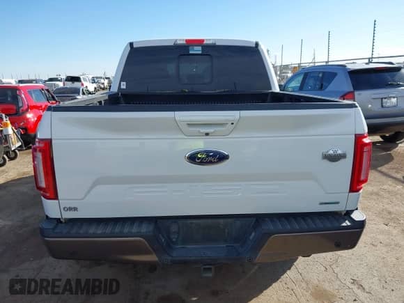 2018 Ford F-150 XL с VIN 1FTEW1EGXJFC82212, выставлен на аукционе IAAI как лот 41597792 с пробегом 192 724 миль миль и . История ставок и продаж доступна на DreamBid. Изображение 15.