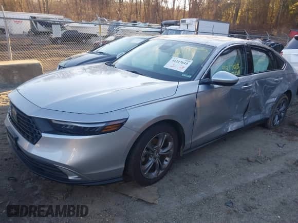 2024 Honda Accord EX с VIN 1HGCY1F31RA028377, выставлен на аукционе IAAI как лот 41217615 с пробегом 19 347 миль миль и . История ставок и продаж доступна на DreamBid. Изображение 17.